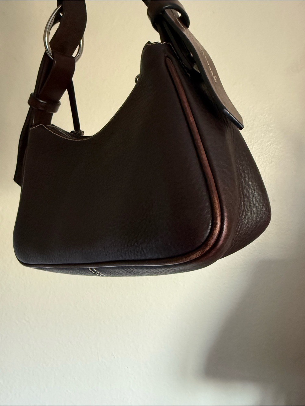 Vintage small Dooney & Bourke Dark Brown Pebbled Leather Shoulder Bag - Picture 4 of 8